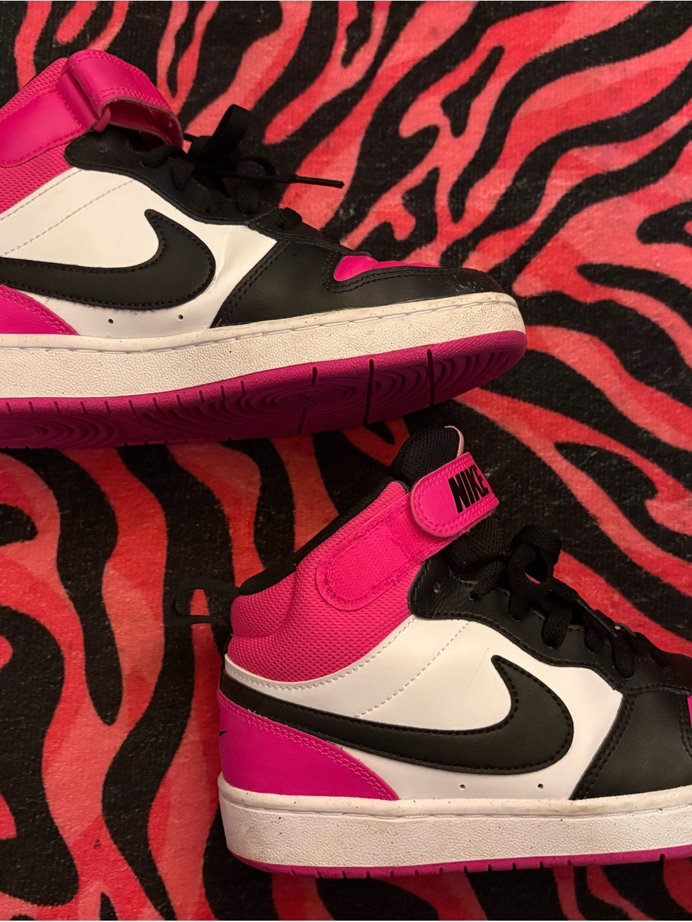 Nike Kids Mid-Top Sneakers in Hot Pink, Black & White